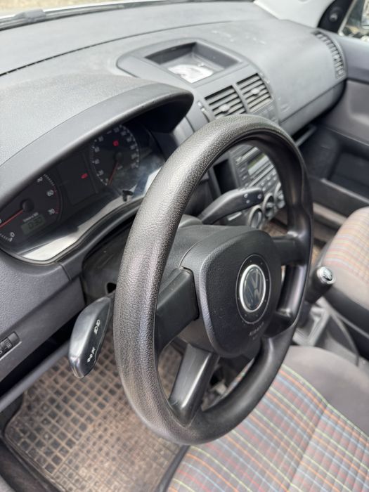 Двері Volkswagen Polo IV(4 9N) 1.2 AZQ/BMD разборка/розборка LA7W ресталінг