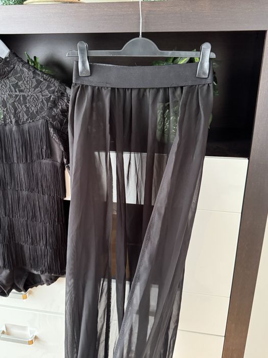 Body i spódnica czarne