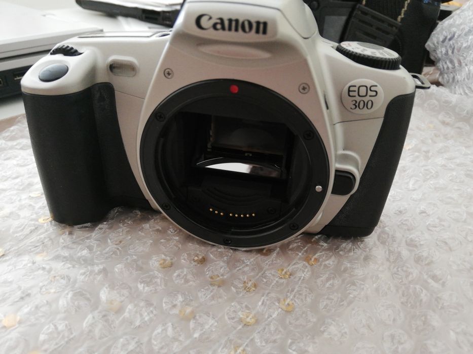 Canon Eos 300 sem lente