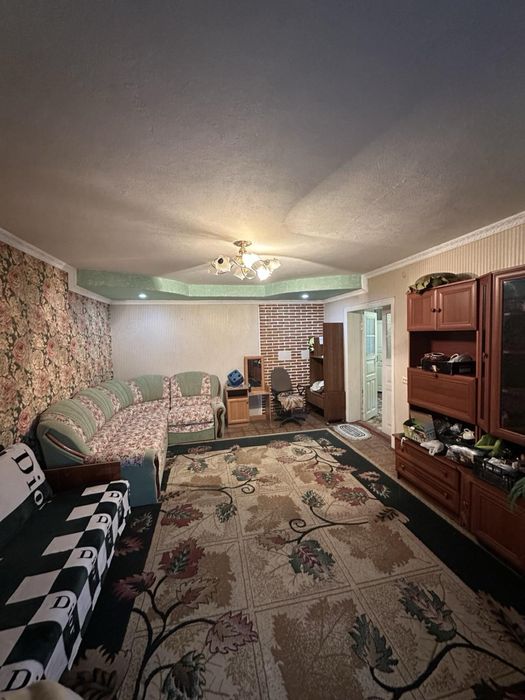 Володарка.Продаж будинку.Роглядамо сертифікати