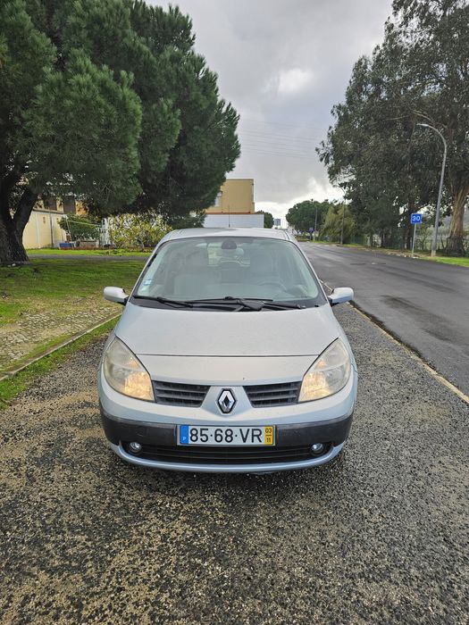 Renault senic 1.5dci 220milkm