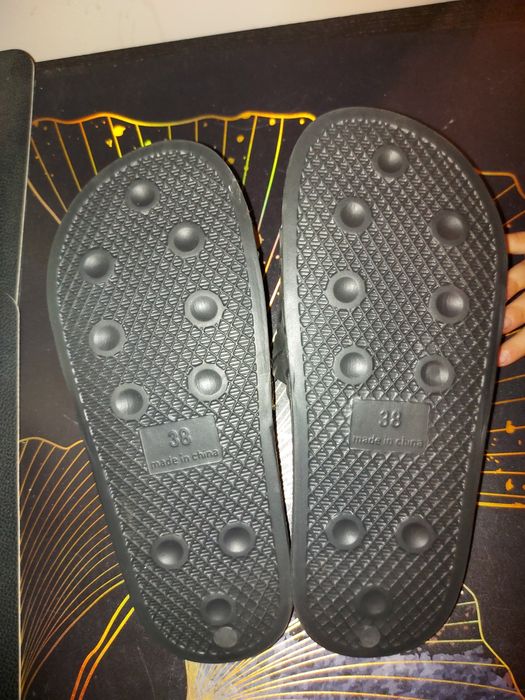 Klapki rozmiar 38