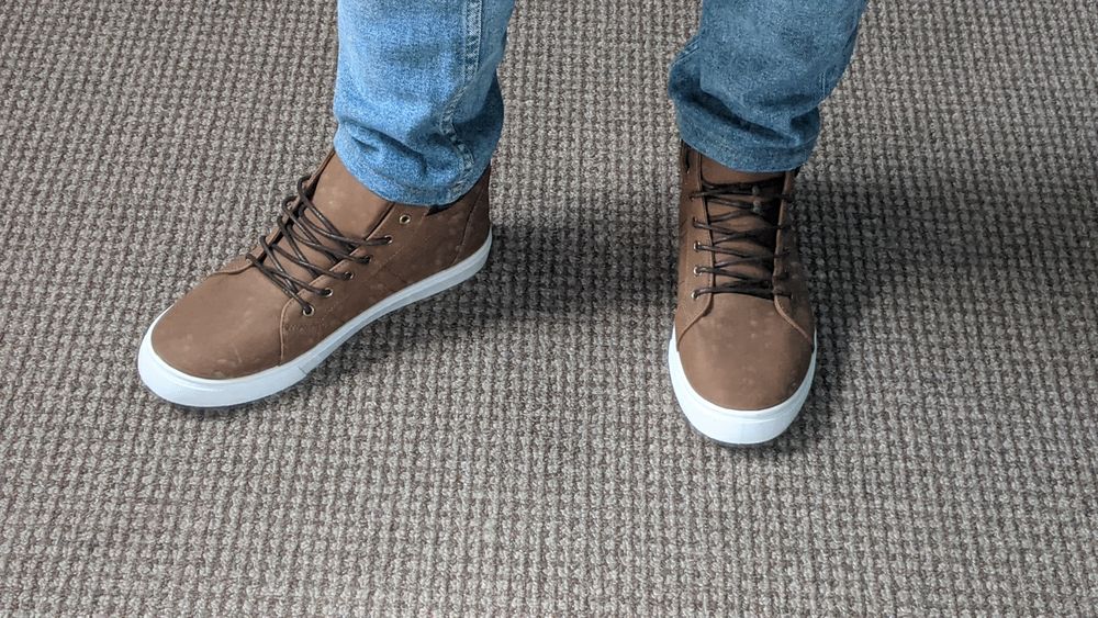 Кросівки нові 27 см устілка 42 р осінні