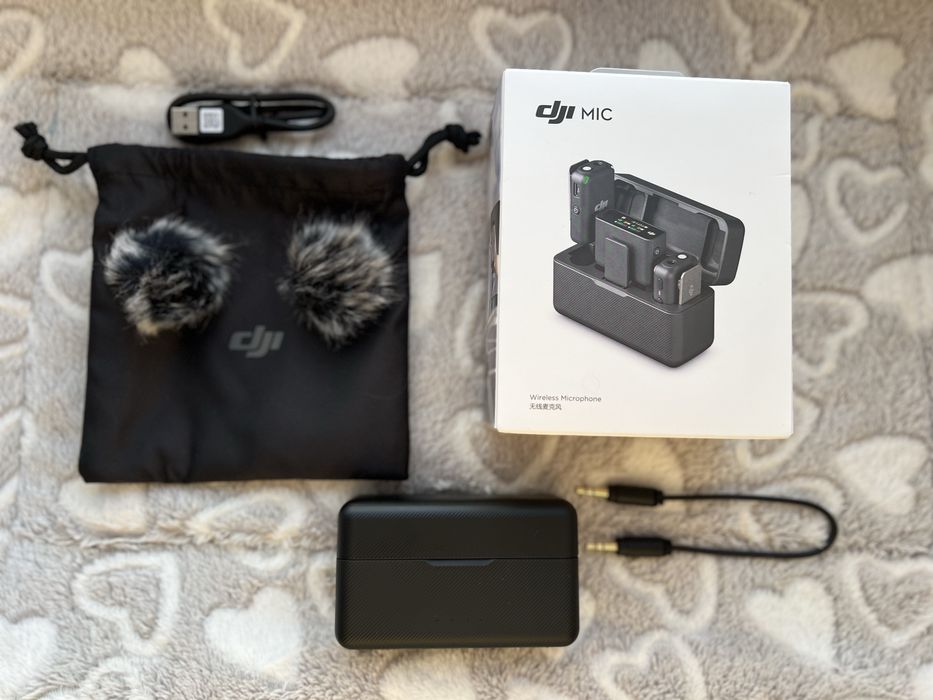 DJI Mic (1 покоління), повний комплект, 2 мікрофони + ресивер