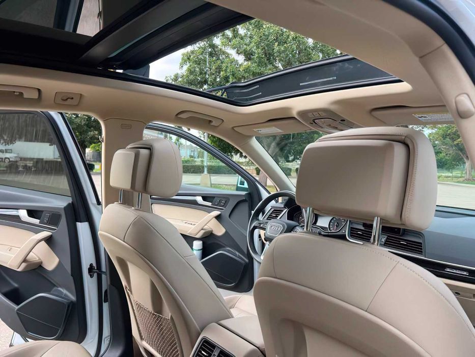 Audi Q5 Premium Plus      2020