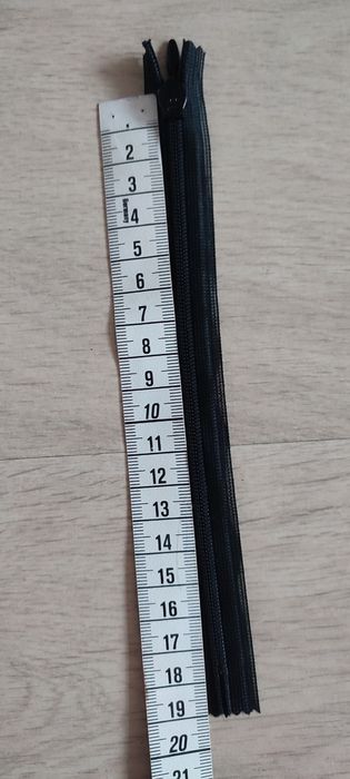 25 sztuk czarnych zamków krytych