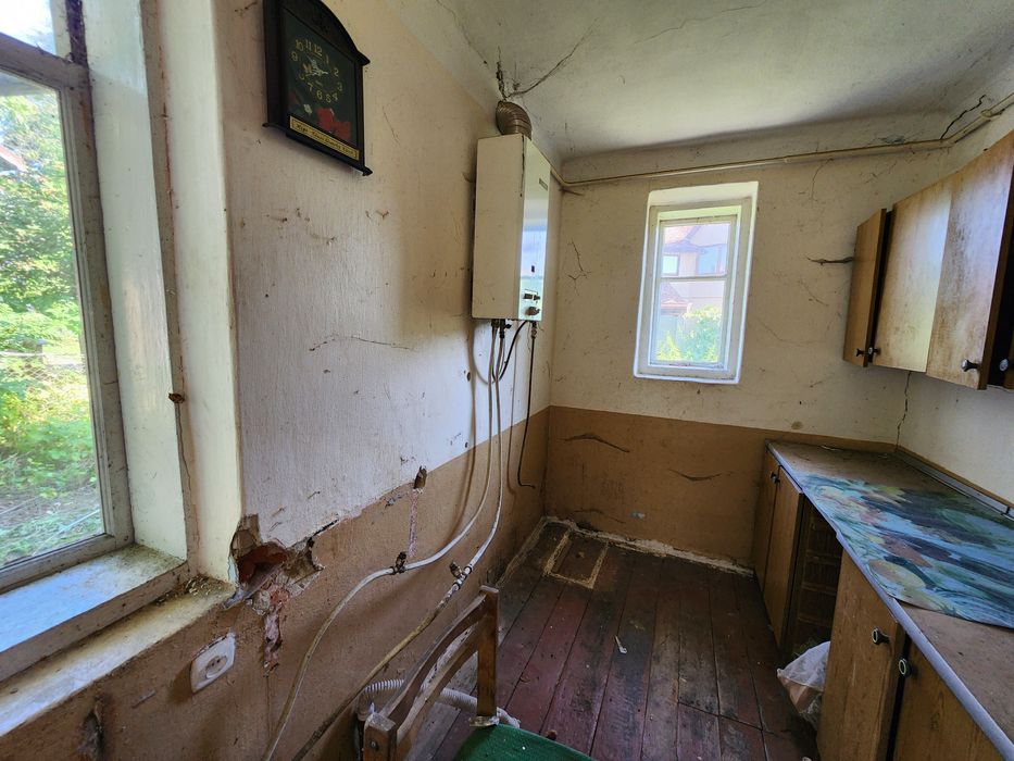 Продам будинок в Угорниках з ділянкою 5 соток