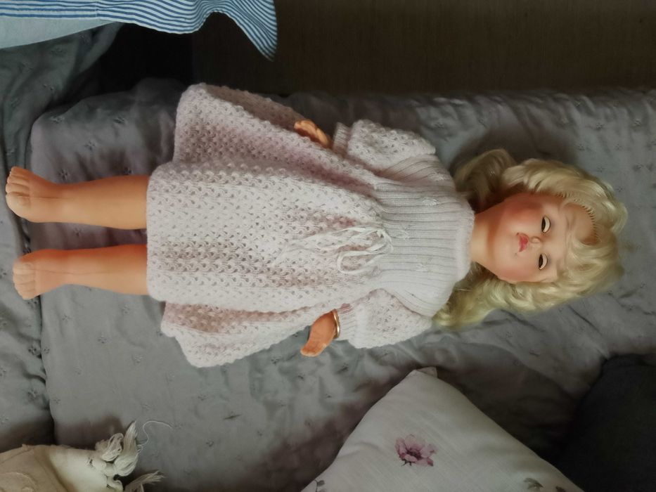 Boneca da decada de 70 com 60cm