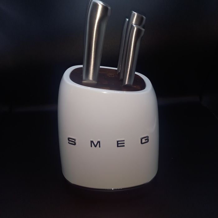 SMEG Faqueiro + 6 Facas Branco Original | Como Novo | Com Caixa