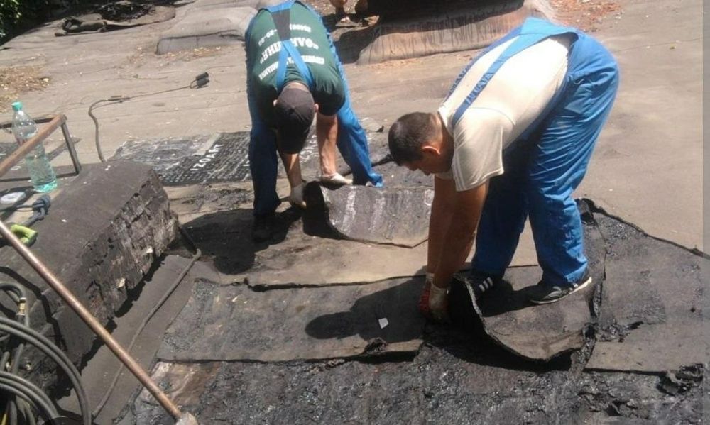 Демонтаж та монтаж рубероїду.ремонт покрівлі,гаражі,будинки,склади.