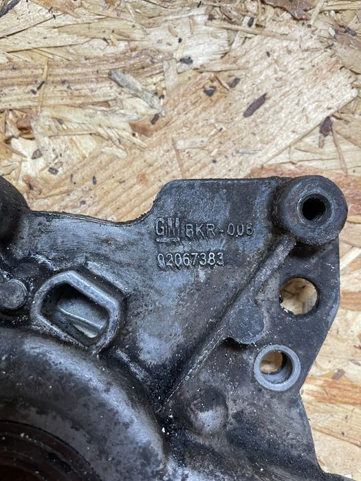 Маслонасос Chevrolet Captiva C100 (б/у, оригінал GM)