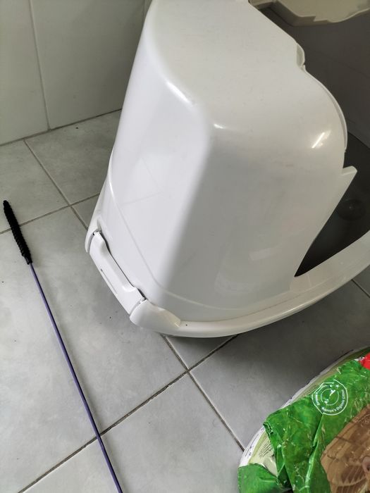 Casota para gato com alguns extras