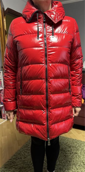 Продам пуховик, в отличном состоянии