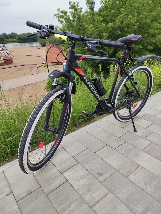 Rower Kross+ firmowe wyposaże..