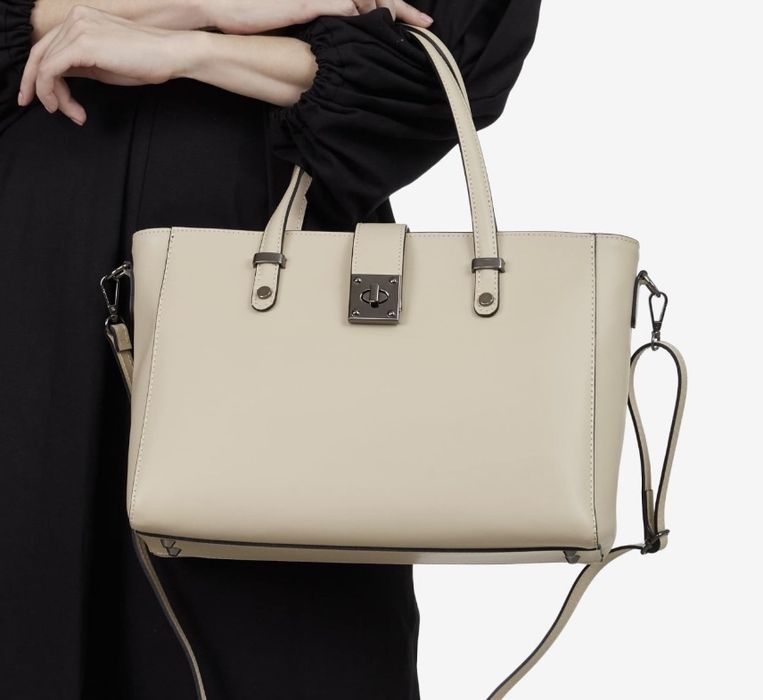 Сумка деловая кожаная Шкіряна сумка жіноча світла Кремова сумка Пудра