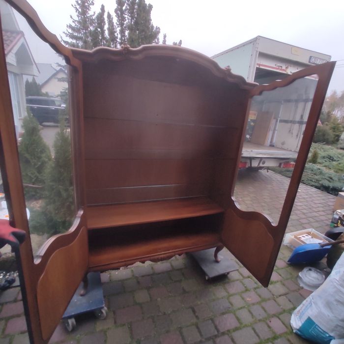 Witryna wahrings drewno orzech