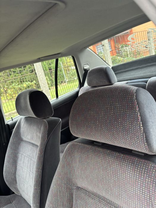 Volkswagen Vento GLX 1.8 benzyna 75 KM | 1994