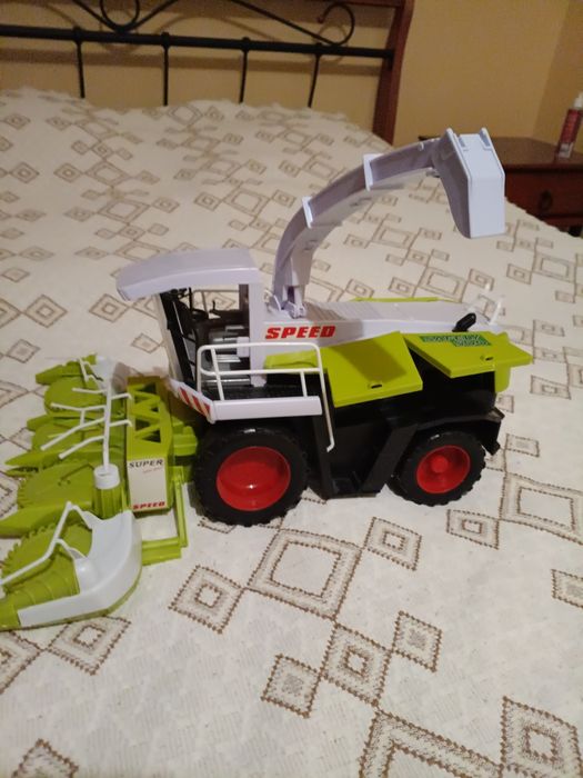 Kombajn sieczkarnia class zabawka