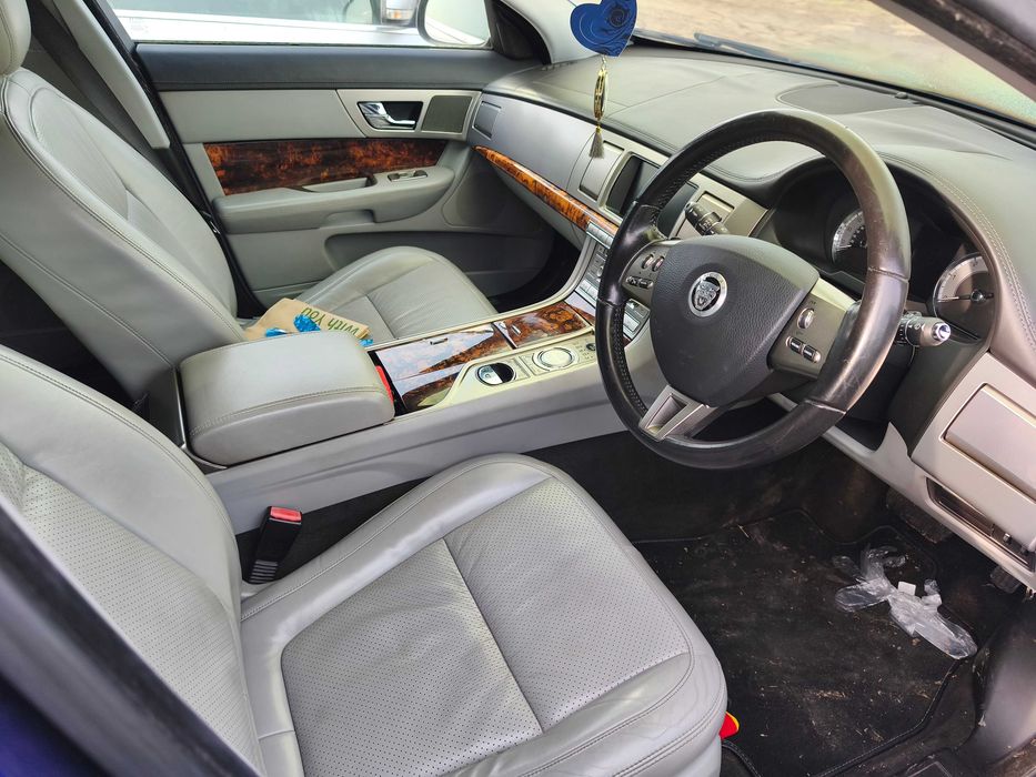 Jaguar XF 3.0 d Anglik Sławsk