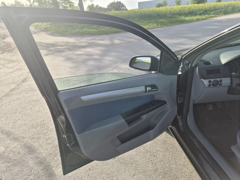 Opel astra h super stan