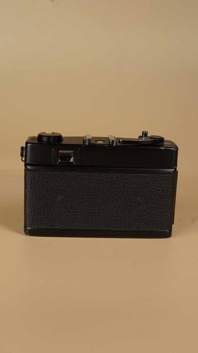Aparat analogowy Konica C35 Flashmatic black