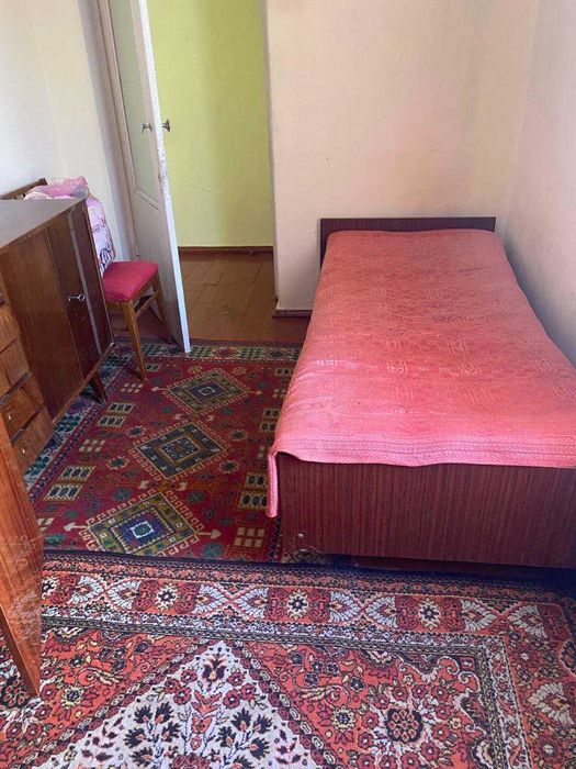 Здам Койко місце в 3-х кімнатній квартирі Центр