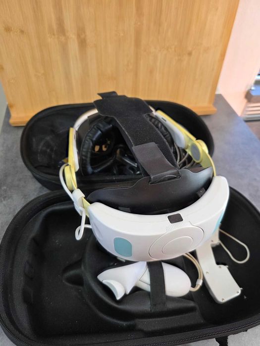 Meta Quest 3 com vários acessórios