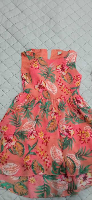 Sukienki r. 116 dla dziewczynki