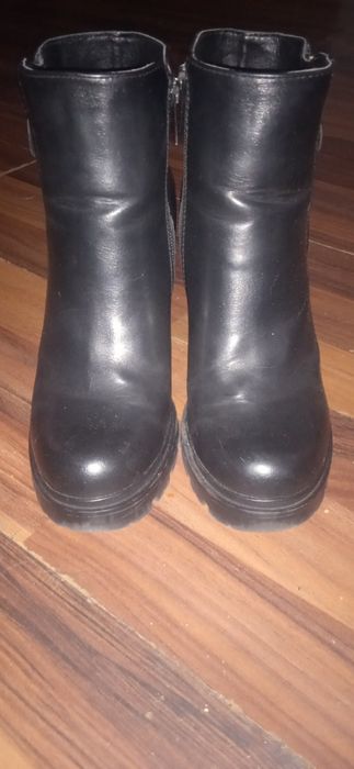 Черевички жіночі