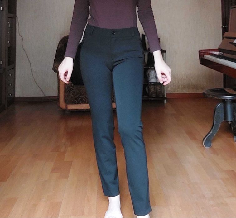 Штани чорного та сірого кольору, нові