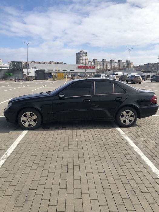 Продам Mercedes  Benz e211 2.2 cdi