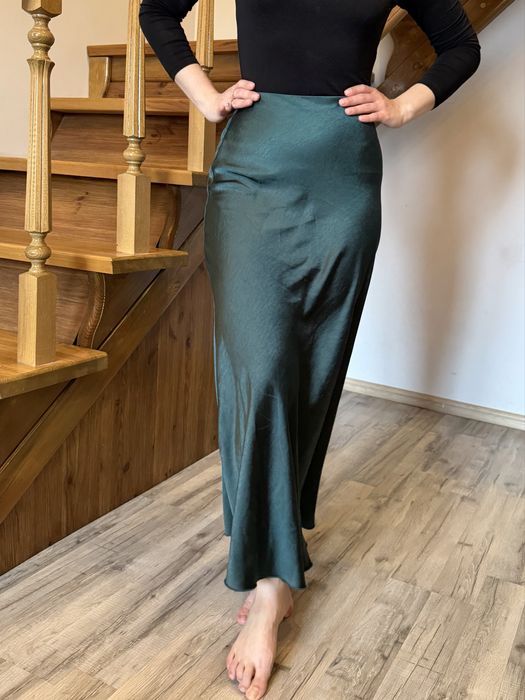 Шовкова спідниця максі зелена оксамитова юбка довга