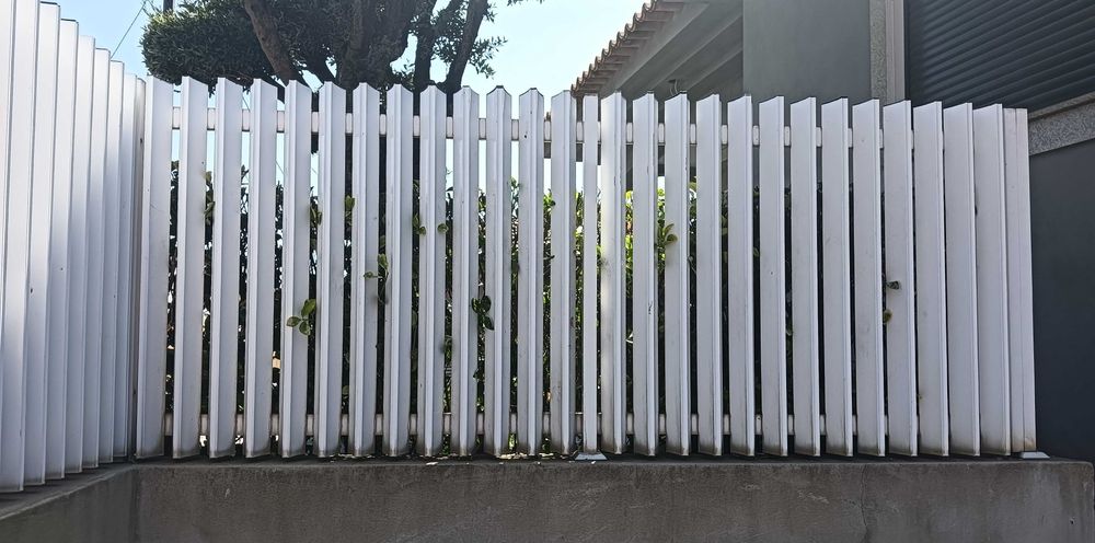 Vedação / Gradeamento em Alumínio Branco - Total 7,76 m