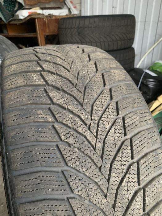 Шини Nexen 245.45.17