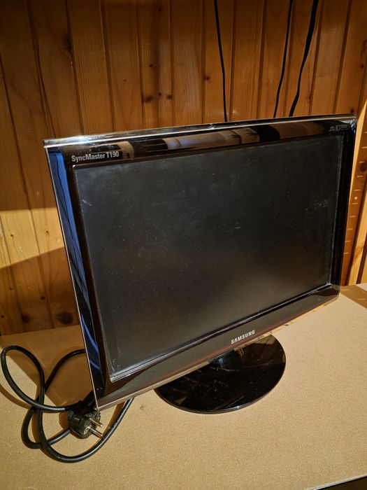 Monitor Samsung 19" Cali VGA DVI