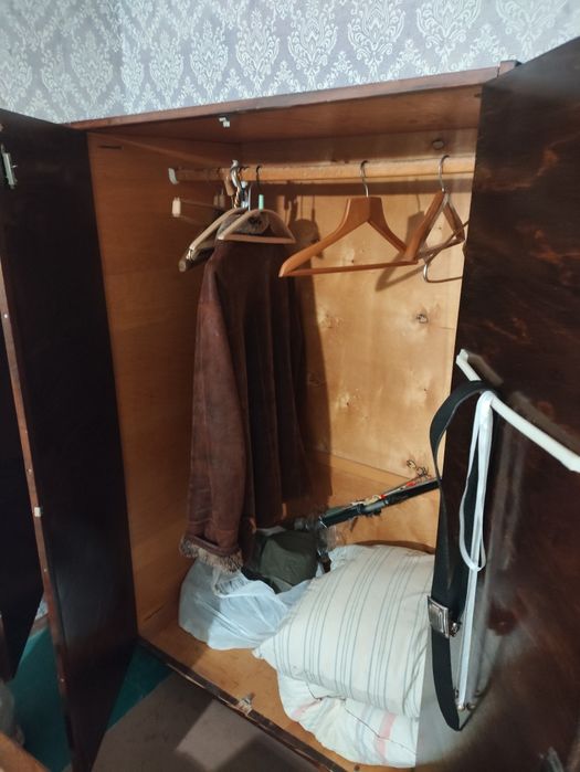 Диваны и шкаф самовывоз