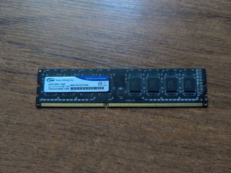 Оперативна пам'ять Team Group 4GB DDR3 1600