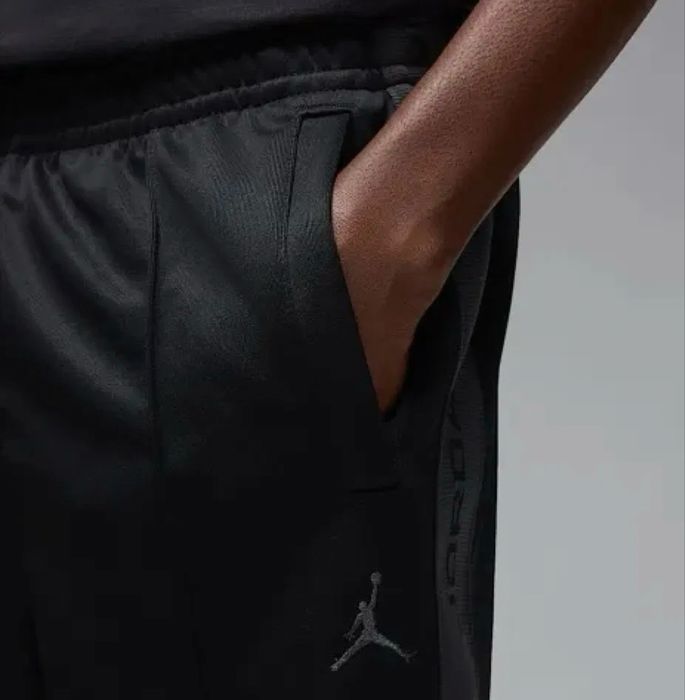 ОРИГІНАЛ. Штани   Nike. JORDAN.  Essentials. Tracksuit Pants оригінал на   М.