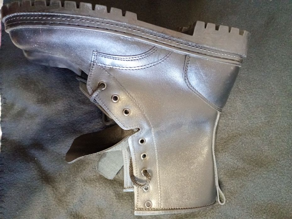 Берці демісезонні 44 розміру