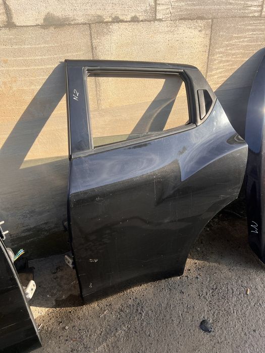 Дверь ниссан жук дверь nissan juke двери жук