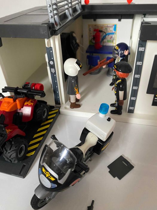 Playmobil policja posterunek kład motor i helikopter