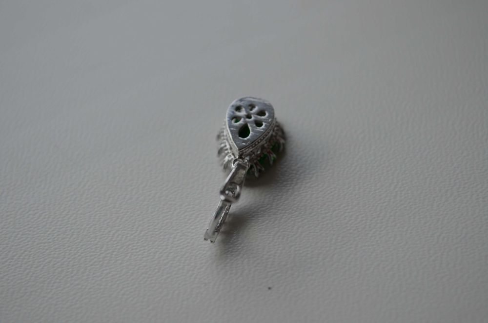 Набор сережки и кулон, серьги и кулон