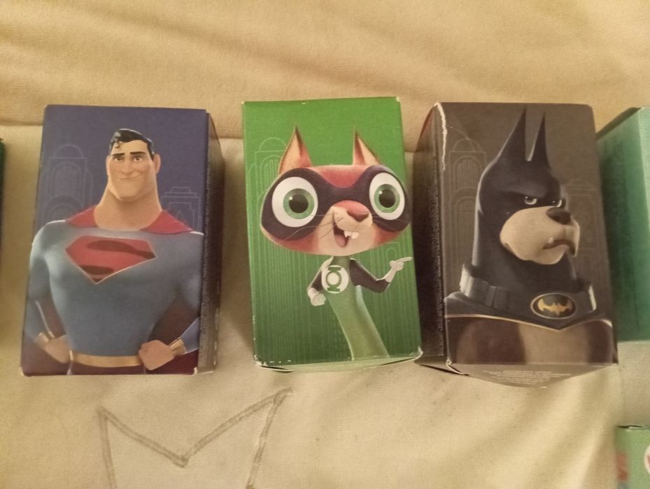 McDonald's (  brindes Happy Meal  )( troco ou vendo )