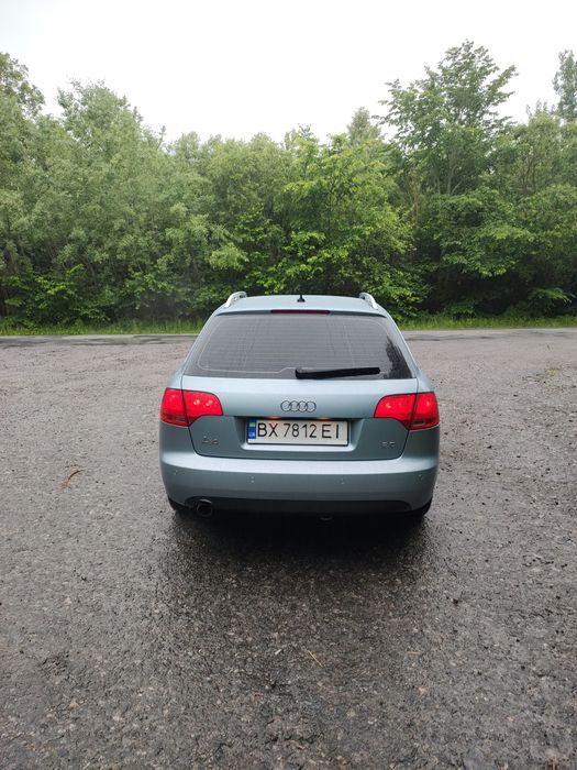 Audi A4b7 2.0 бензин