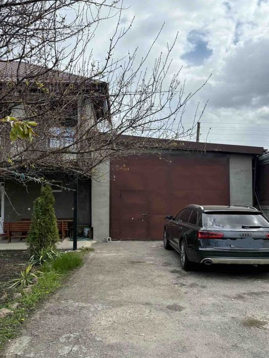 Продам будинок 204кв.м. 6 соток, сучасний стан, р-н Юрівка