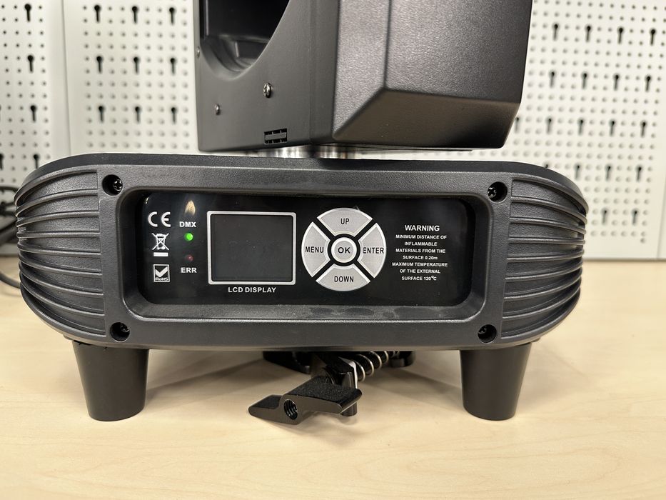 4x Moving Head Beam 10R + Flight Cases