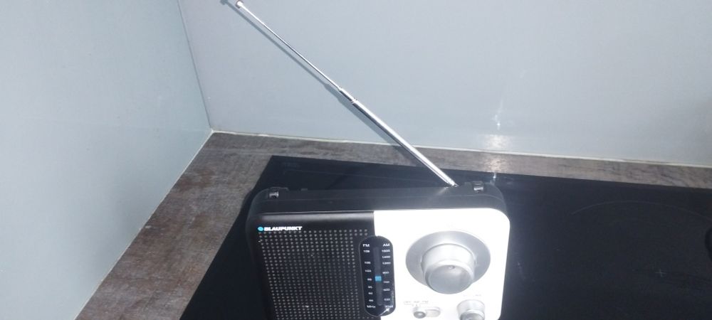 radio przenośne Blaupunkt PR7BK. Odbiera analogowe fale radiowe