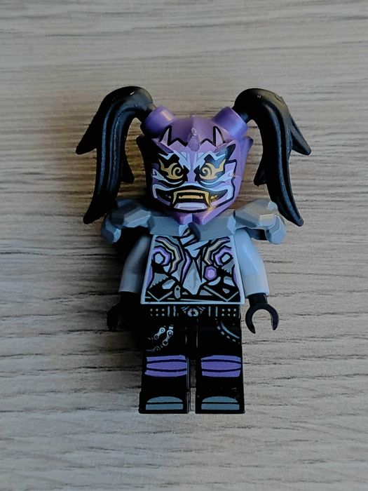 LEGO Ninjago Ultra Violet minifigurka njo397