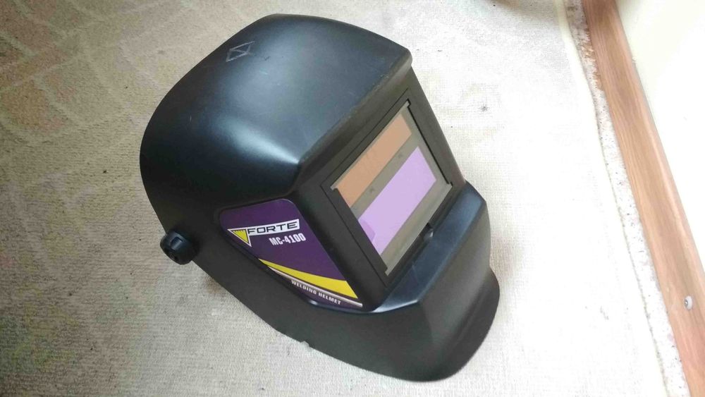 маска сварщика Forte MC-4100 (сварочная маска)