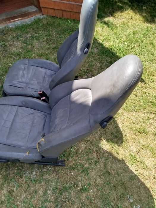 Fotele przednie Porsche  996  911  do renowacji